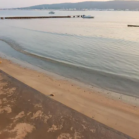 More Διαμέρισμα *